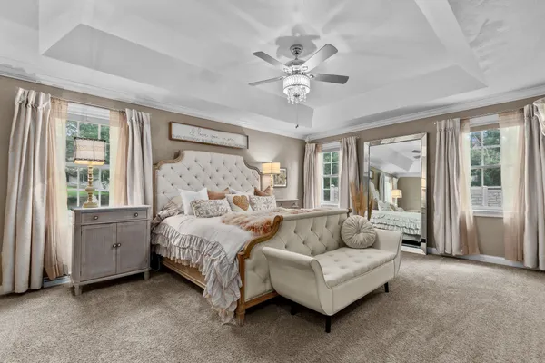 $599,900 | 421 South Pine Grove Lane, Hortonville, WI 54944