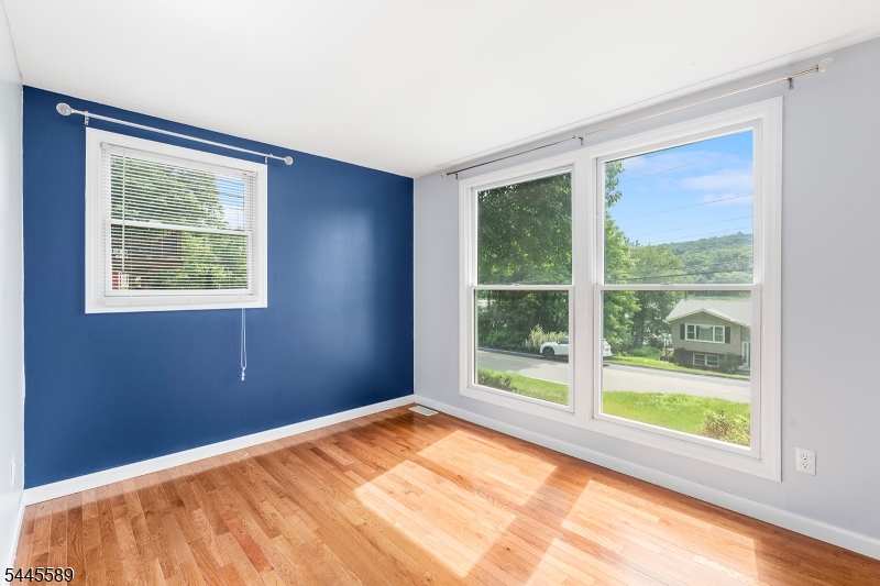112 Seneca Lake Road Sparta, NJ 07871 - Photo 9 of 22 Gallery Image 9