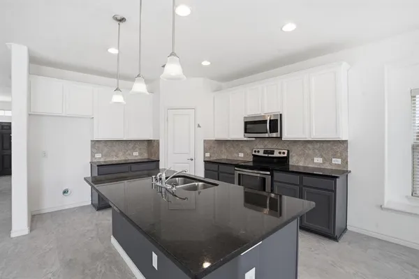 $3,350 | 11300 Hubbard Creek Drive, Frisco, TX 75036