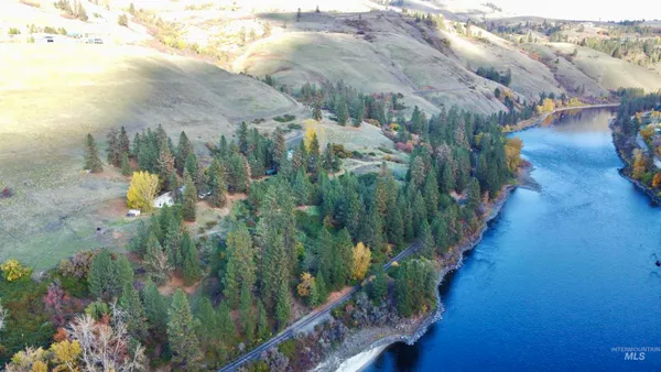 $549,000 | 20836 Ryegrass Lane, Lenore, ID 83541