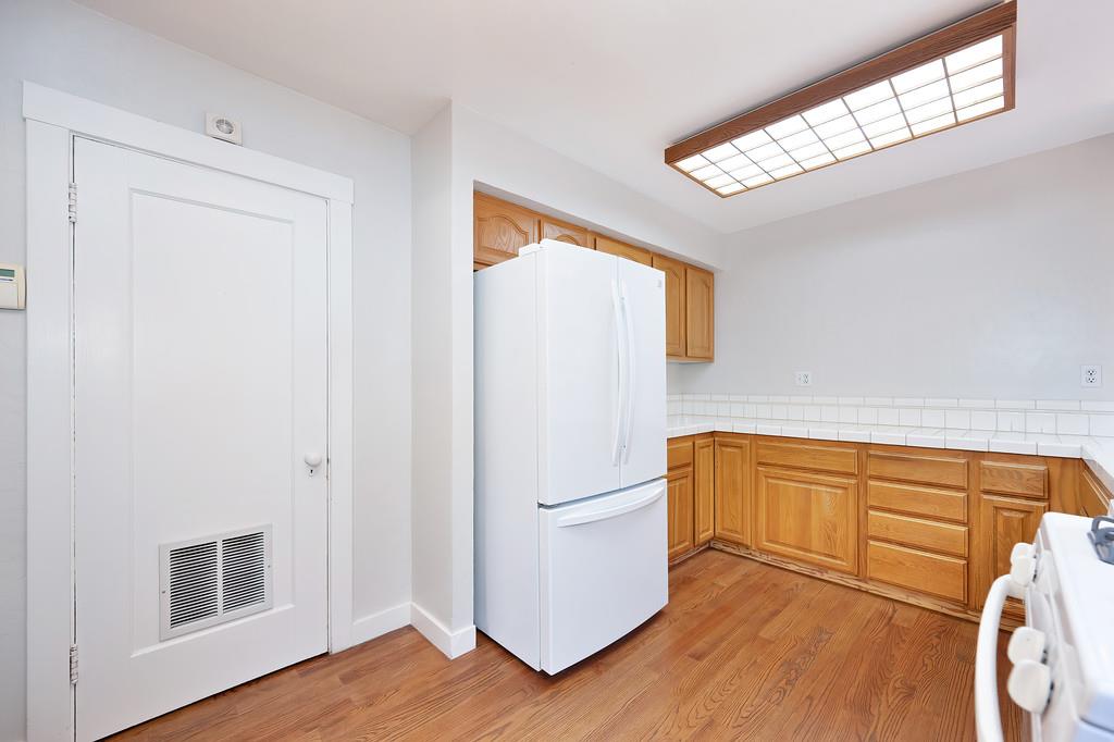 150 Southgate Road Sacramento, CA 95815 - Photo 16 of 40