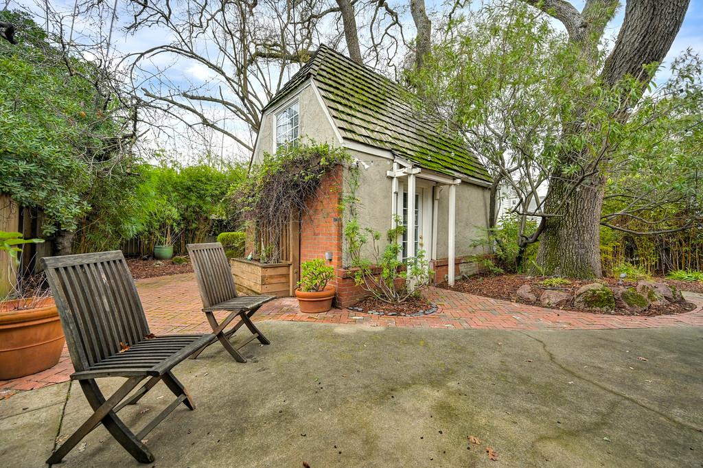 150 Southgate Road Sacramento, CA 95815 - Photo 31 of 40