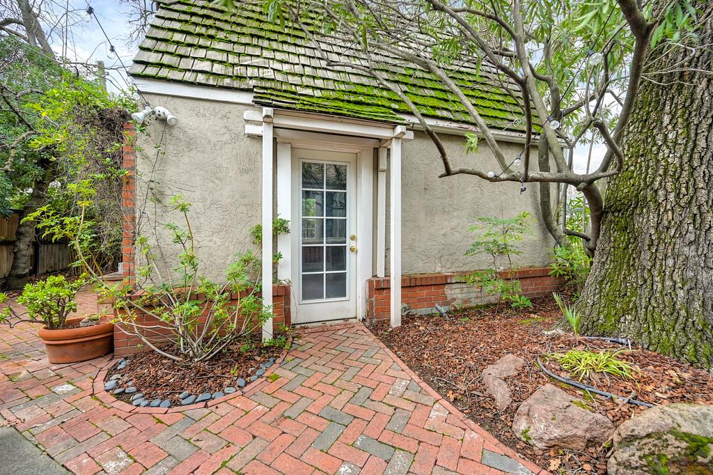 150 Southgate Road Sacramento, CA 95815 - Photo 32 of 40