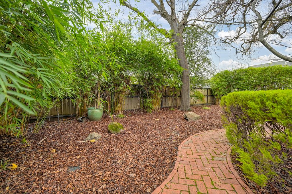 150 Southgate Road Sacramento, CA 95815 - Photo 38 of 40