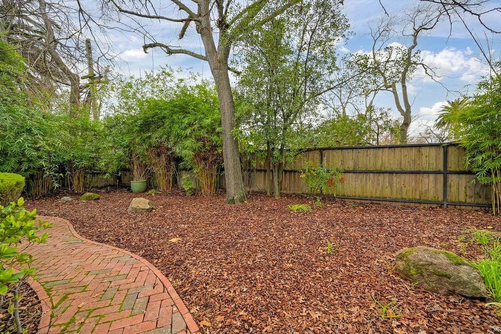 150 Southgate Road Sacramento, CA 95815 - Photo 39 of 40