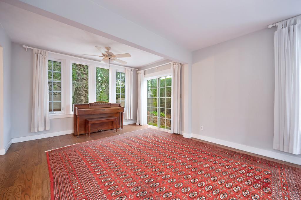 150 Southgate Road Sacramento, CA 95815 - Photo 9 of 40