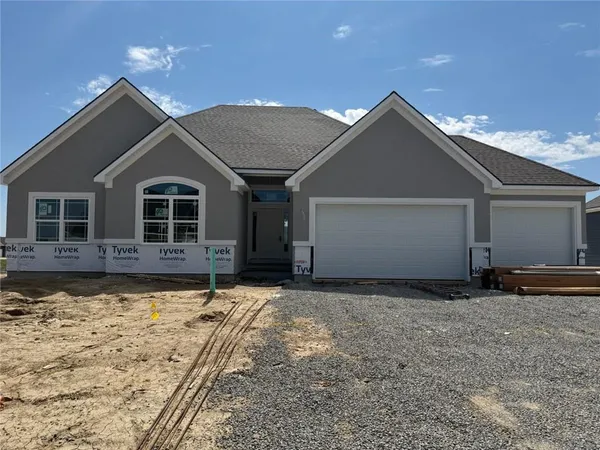 $545,000 | 4706 Woodland Shores, St. Joseph, MO 64505