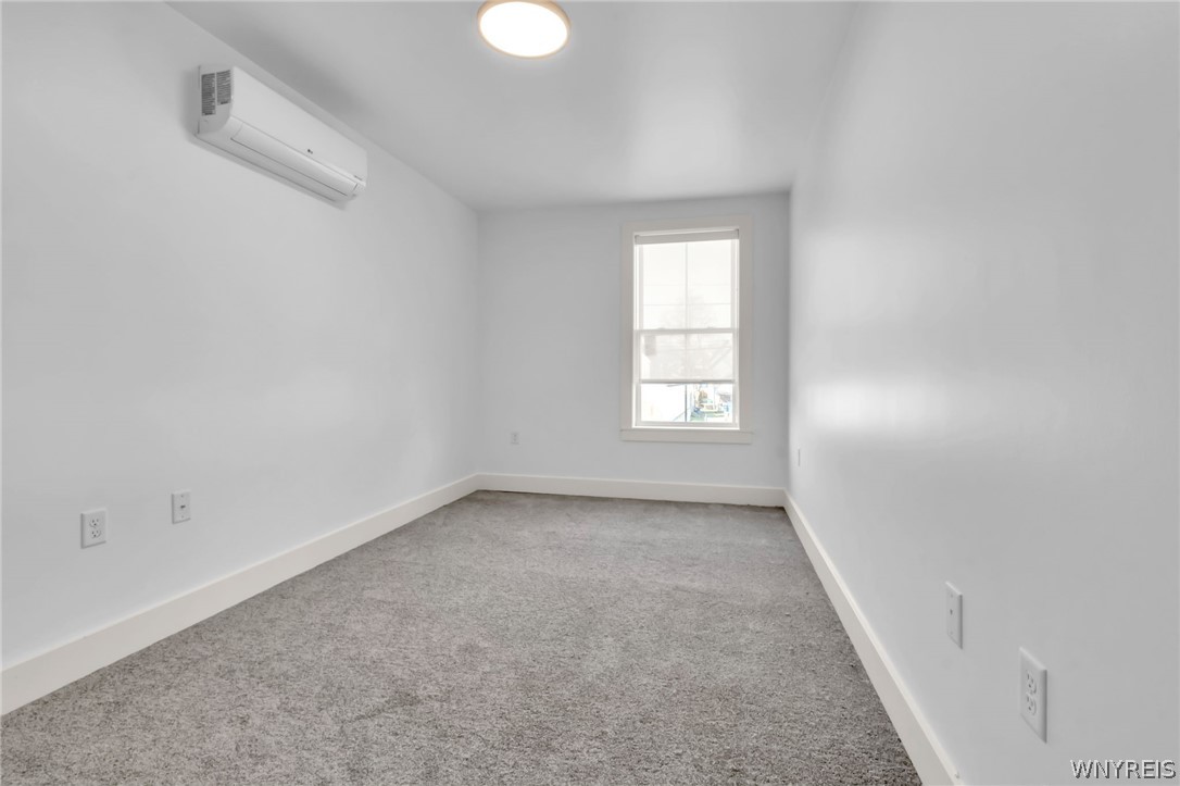 251 Normal Avenue Buffalo, NY 14213 - Photo 24 of 28
