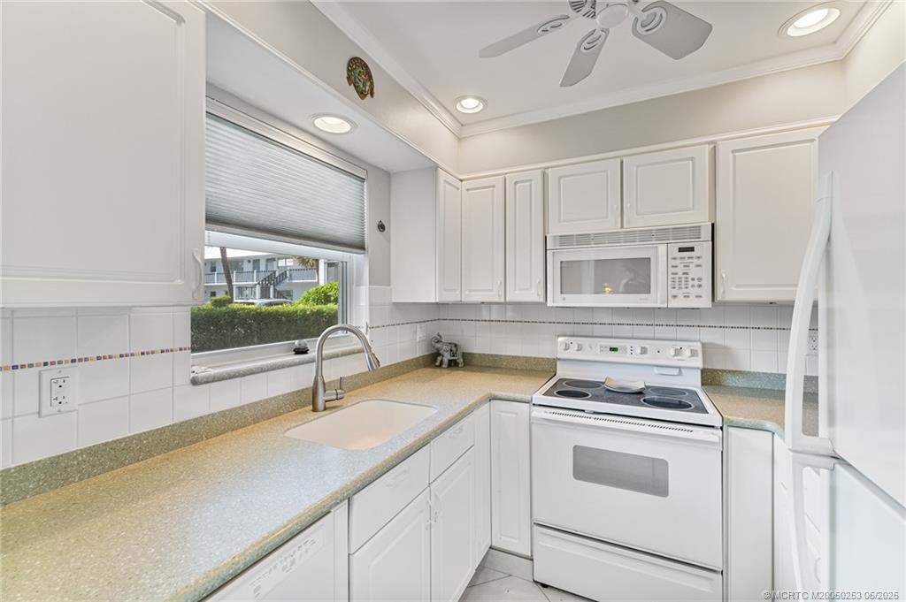 2929 Southeast Ocean Boulevard, Unit 1324 Stuart, FL 34996 - Photo 3 of 31