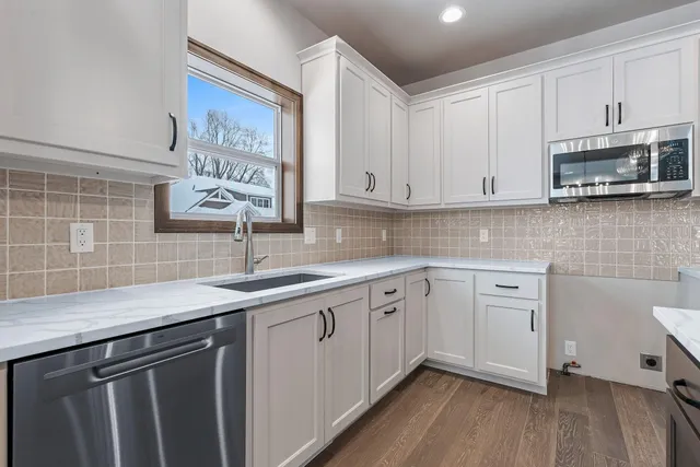 $369,900 | 495 Papermill Circle, Kimberly, WI 54136