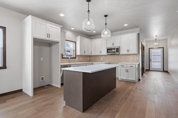 $369,900 | 495 Papermill Circle, Kimberly, WI 54136