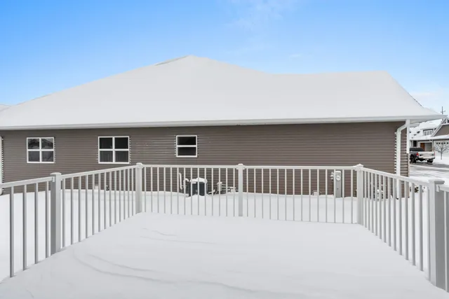 $369,900 | 495 Papermill Circle, Kimberly, WI 54136