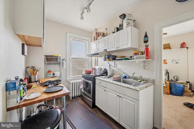 $1,720 | 120 Walnut Avenue, Unit 2, Ardmore, PA 19003