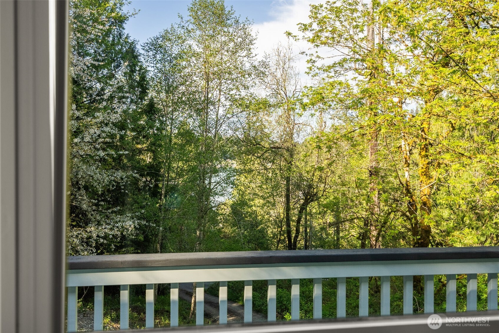 7605 Northeast Hidden Cove Road Bainbridge Island, WA 98110 - Photo 18 of 39