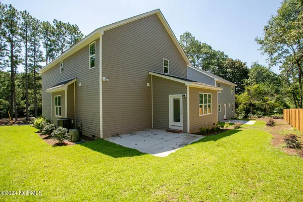 $465,900 | 519 North Sycamore Street, Aberdeen, NC 28315