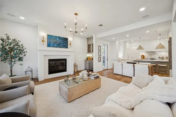 $12,500 | 2031 Sheridan Street, Unit A, Houston, TX 77030