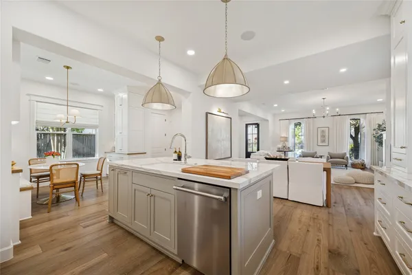 $7,500 | 2031 Sheridan Street, Unit A, Houston, TX 77030