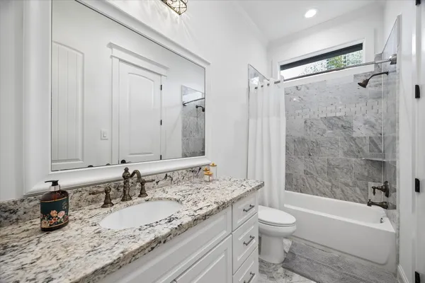 $12,500 | 2031 Sheridan Street, Unit A, Houston, TX 77030
