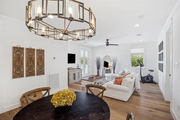 $7,500 | 2031 Sheridan Street, Unit A, Houston, TX 77030