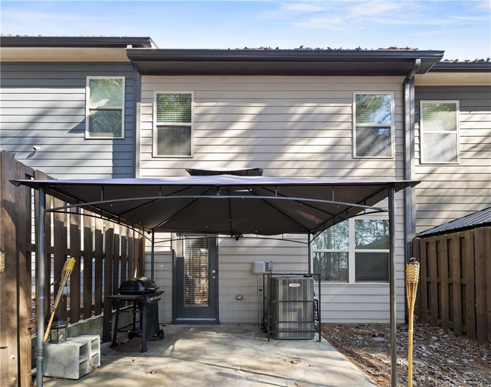 2805 Ridgeview Drive Atlanta, GA 30331 - Photo 23 of 25