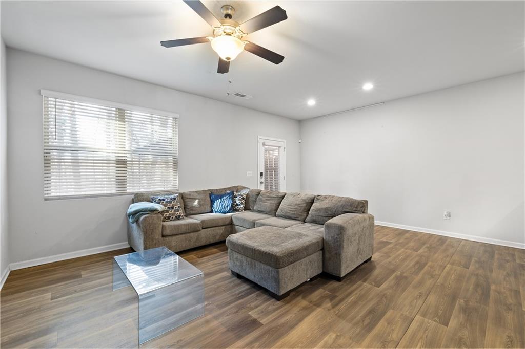 2805 Ridgeview Drive Atlanta, GA 30331 - Photo 9 of 25