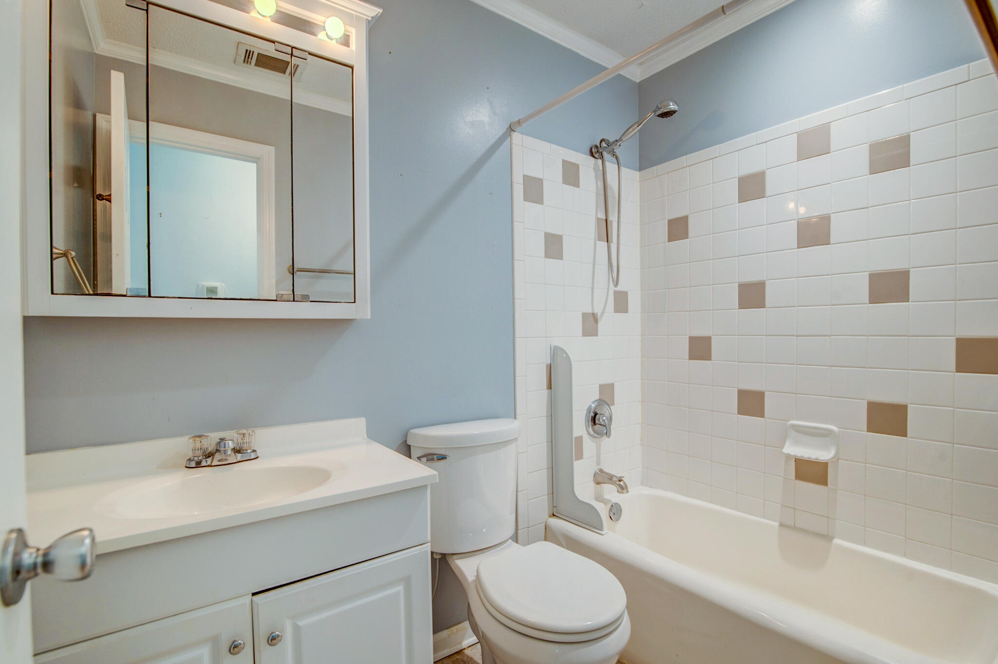 1131 Ocean View Road Charleston, SC 29412 - Photo 13 of 29 1131 Oceanview-11