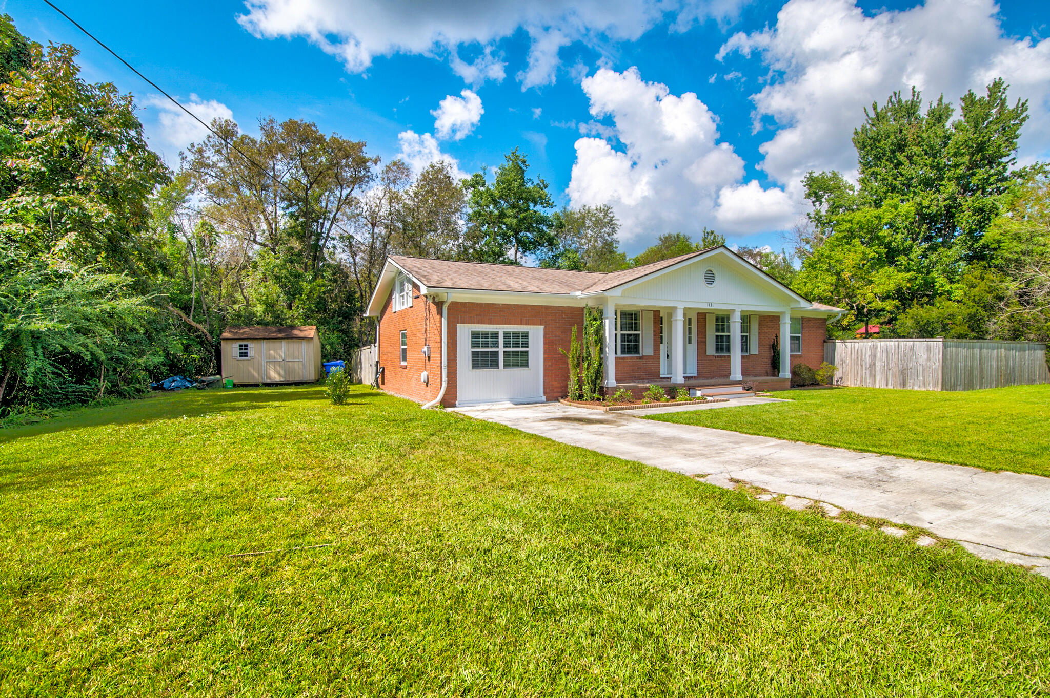 1131 Ocean View Road Charleston, SC 29412 - Photo 28 of 29 1131 Oceanview-29