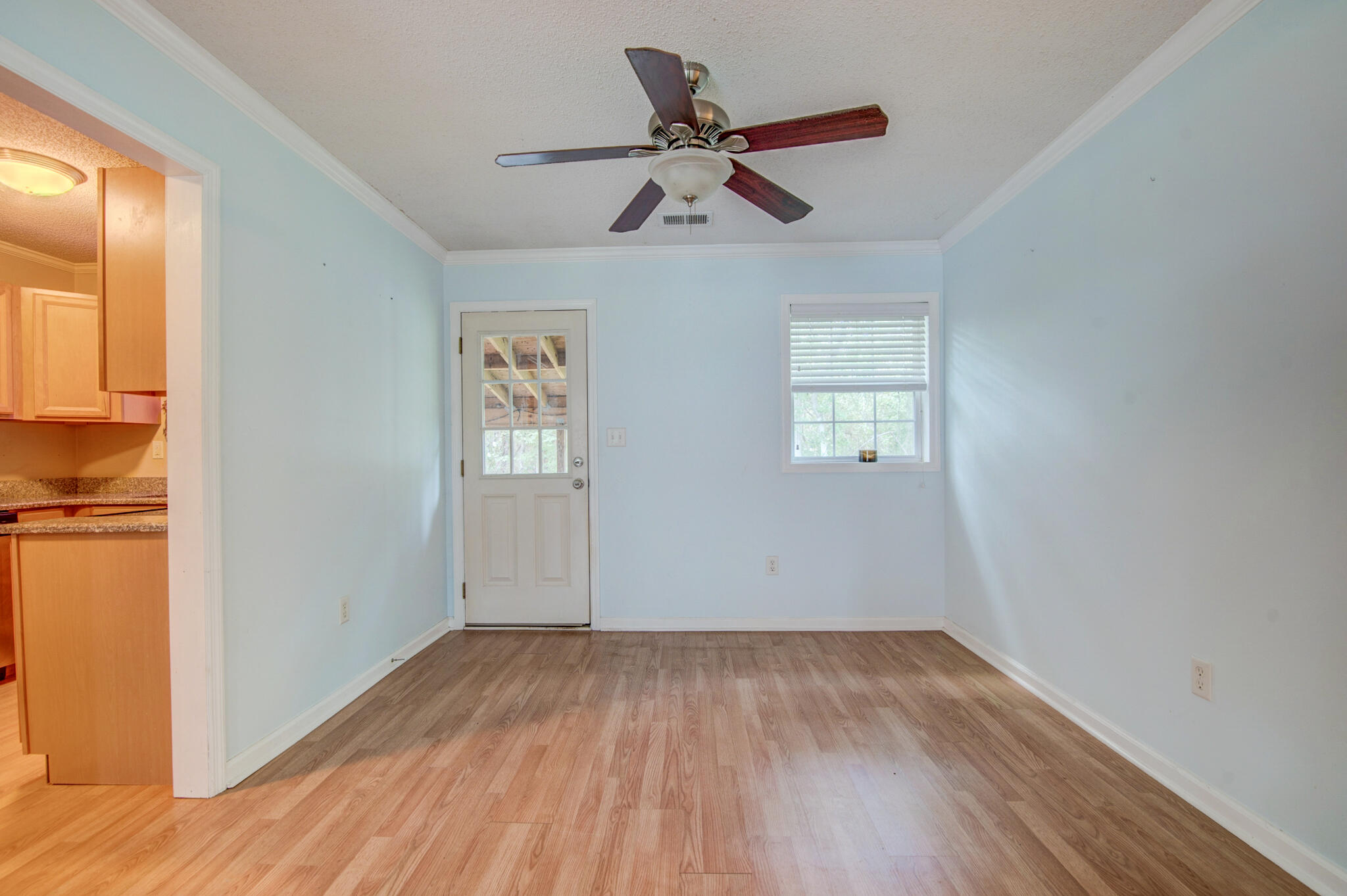 1131 Ocean View Road Charleston, SC 29412 - Photo 6 of 29 1131 Oceanview-4