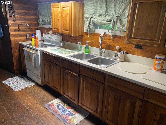 83330 Erhart Road, Unit 83334 Florence, OR 97439 - Photo 3 of 31 Gallery Image 3