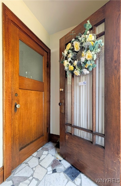 95 Rand Avenue Buffalo, NY 14216 - Photo 2 of 20 Front Entrance