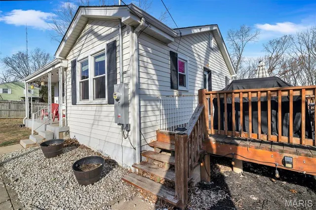 $205,000 | 5209 Roberta Drive, High Ridge, MO 63049