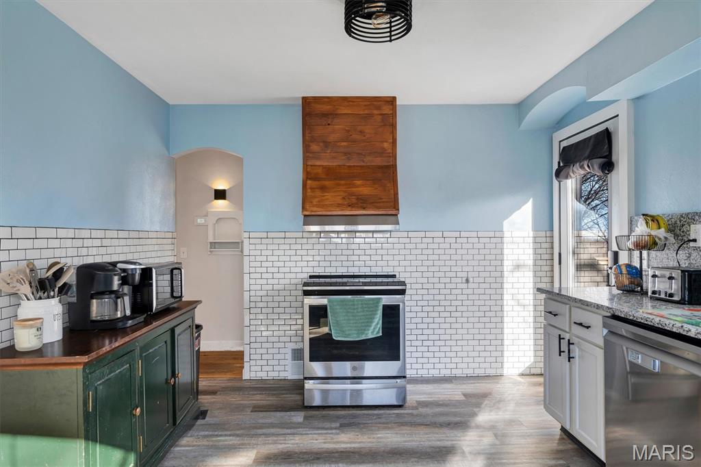 5209 Roberta Drive High Ridge, MO 63049 - Photo 8 of 28