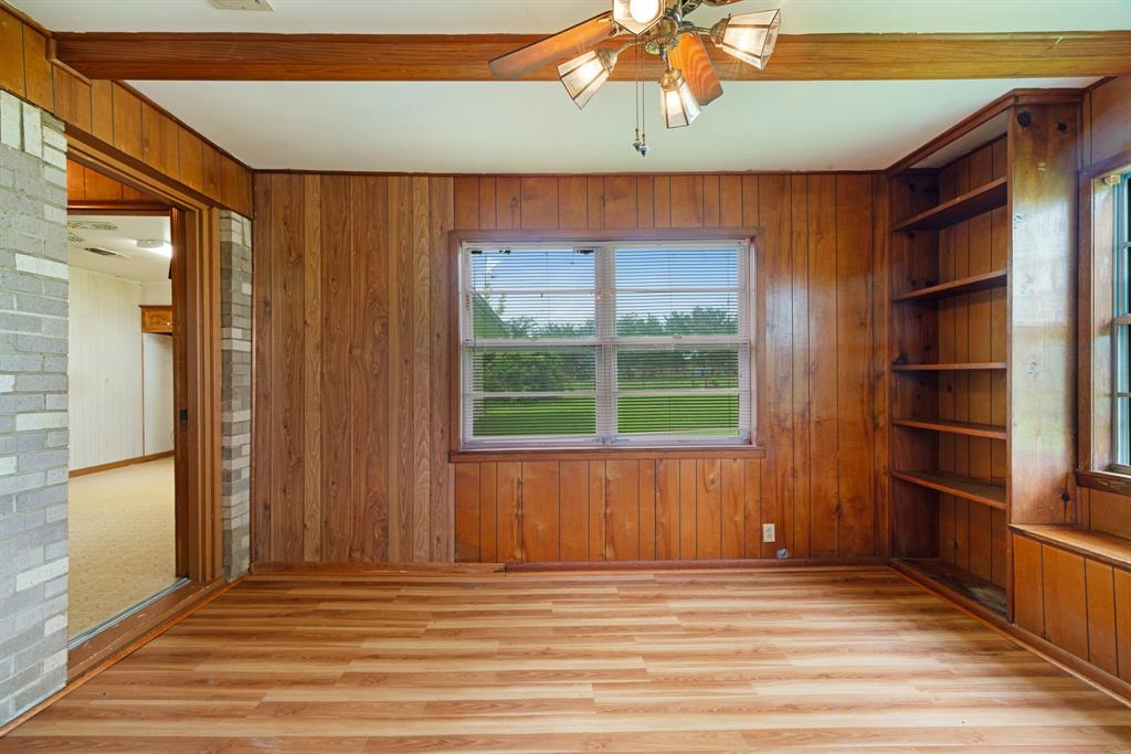 900 County Road Paris, TX 75462 - Photo 2 of 29