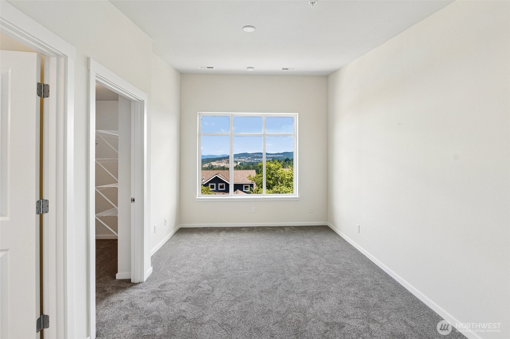 93 Sky Ridge Road Northwest, Unit 505 Issaquah, WA 98027 - Photo 24 of 37 Gallery Image 24