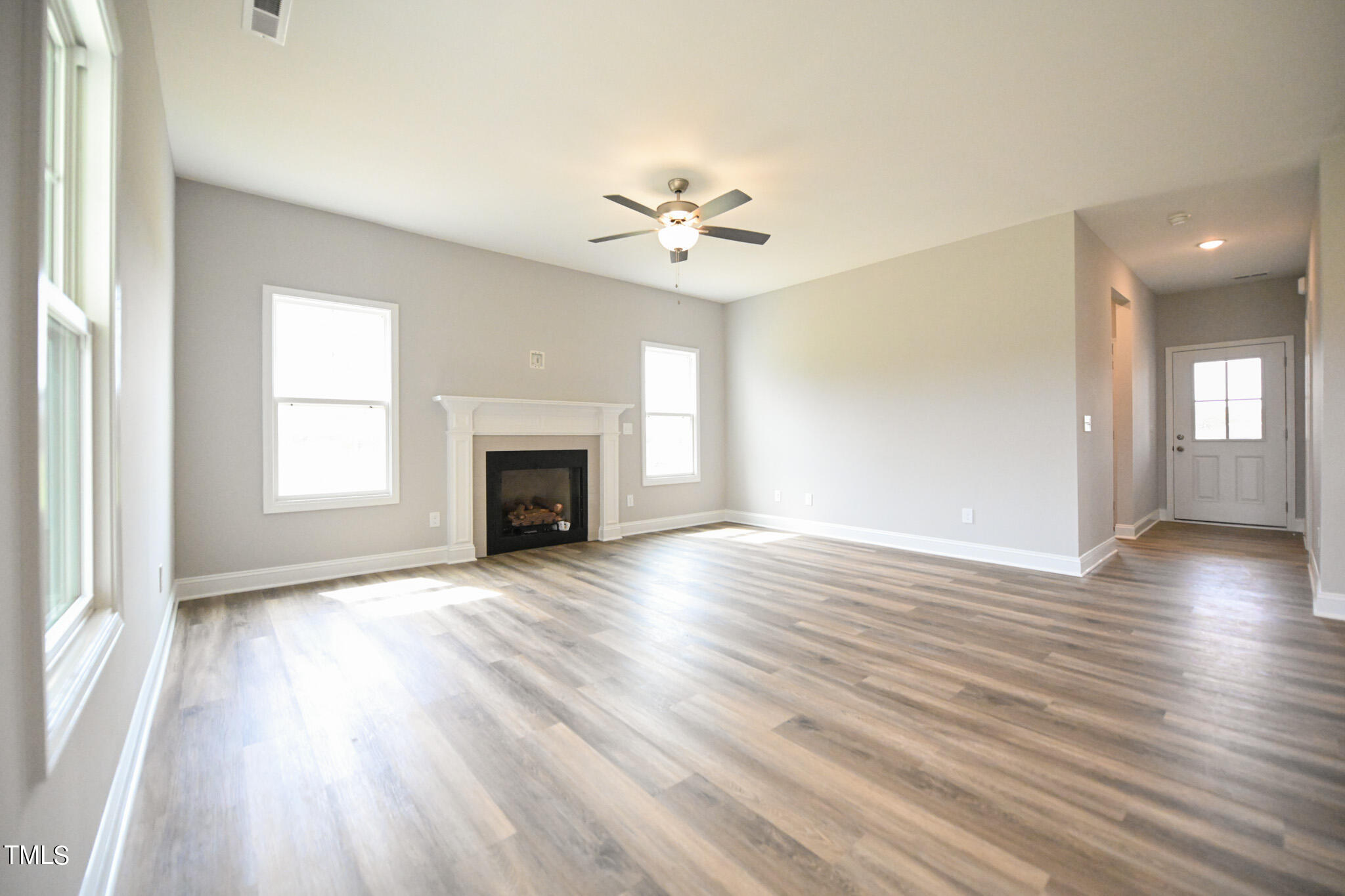126 Johnson Rdg Way Four Oaks, NC 27524 - Photo 4 of 29 004