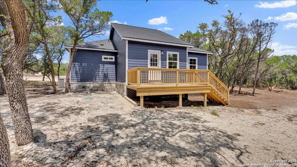 $1,800 | 248 Brushy Crk Trail, Bandera, TX 78003