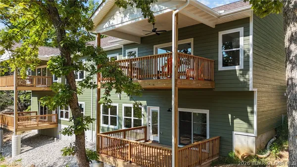 $429,000 | 20309 Timberlake Village Drive, Rocky Mount, MO 65072