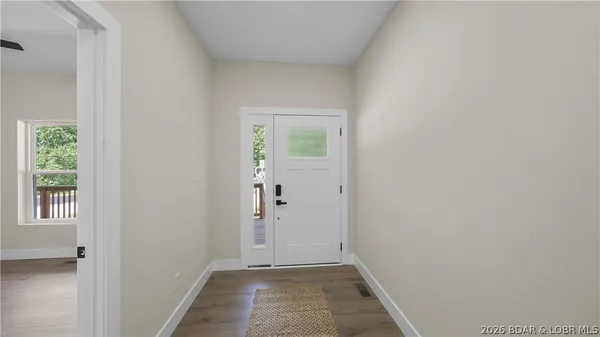 $429,000 | 20309 Timberlake Village Drive, Rocky Mount, MO 65072