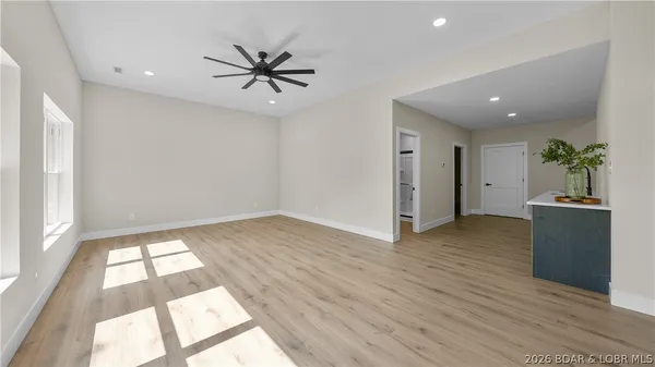 $429,000 | 20309 Timberlake Village Drive, Rocky Mount, MO 65072