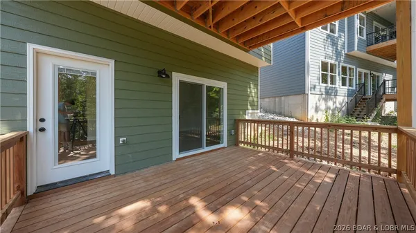 $429,000 | 20309 Timberlake Village Drive, Rocky Mount, MO 65072