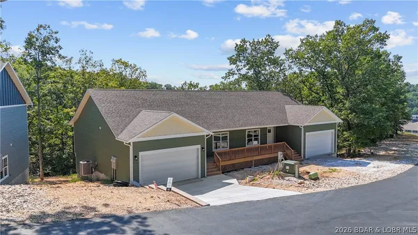 $429,000 | 20309 Timberlake Village Drive, Rocky Mount, MO 65072
