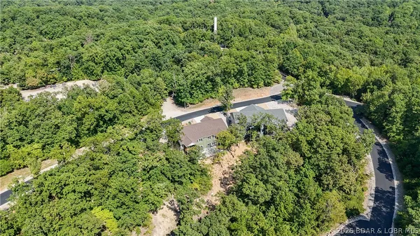 $429,000 | 20309 Timberlake Village Drive, Rocky Mount, MO 65072