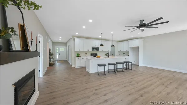 $429,000 | 20309 Timberlake Village Drive, Rocky Mount, MO 65072