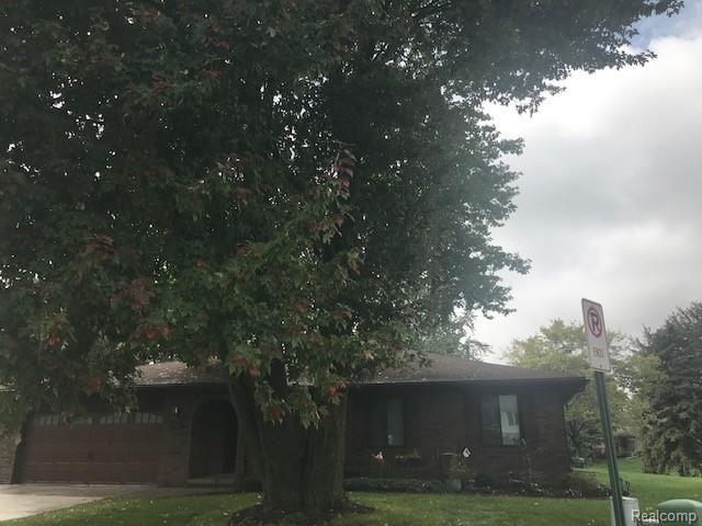 6861 Northpoint Court Troy, MI 48085 - Photo 2 of 28