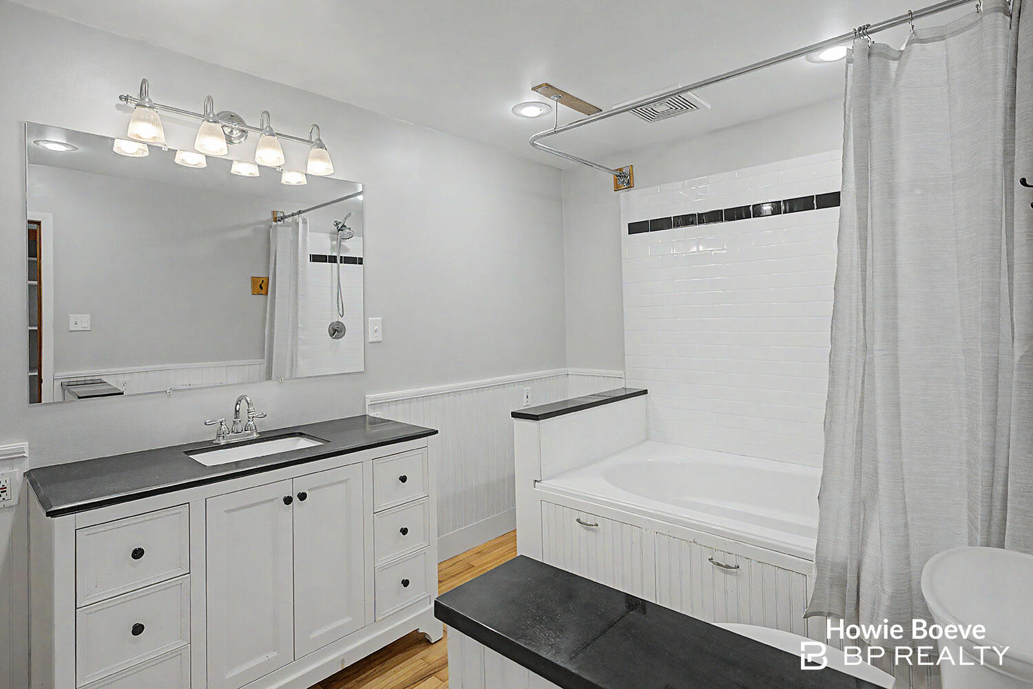 2225 Baldwin Street Jenison, MI 49428 - Photo 17 of 27 3X0A0468