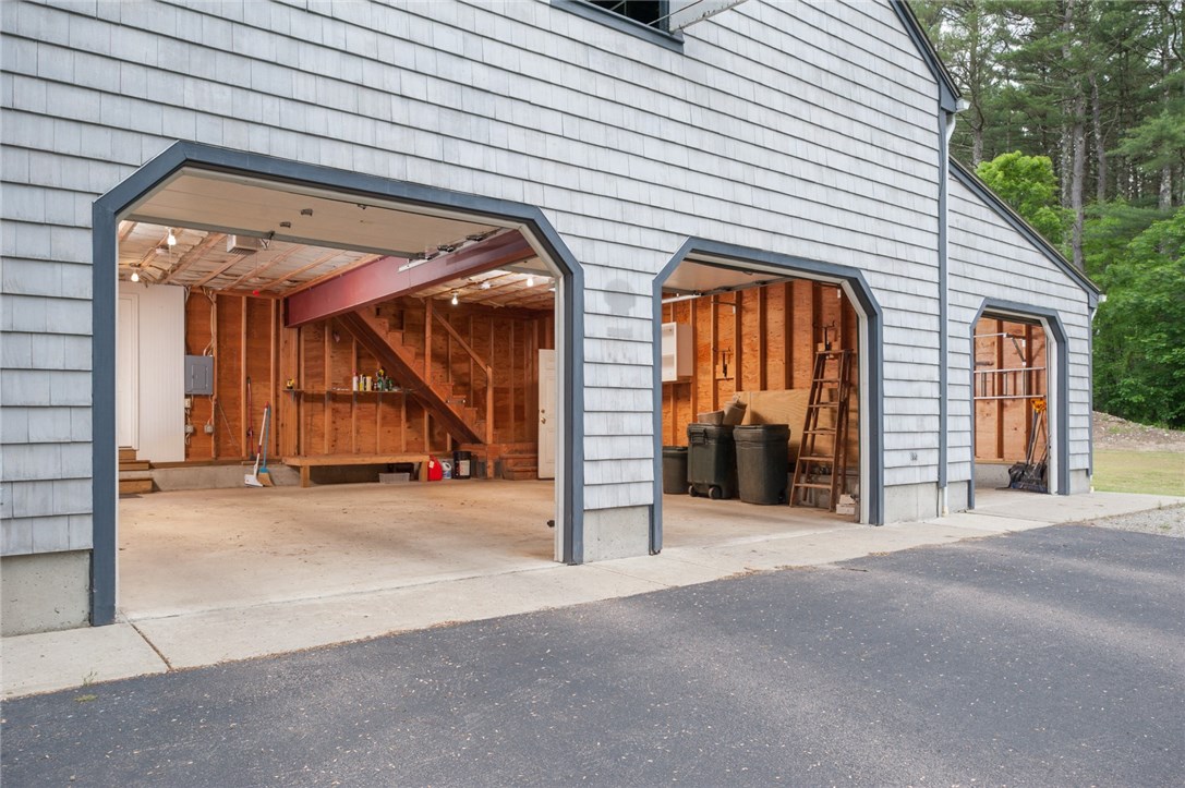 319 Elmdale Road Scituate, RI 02857 - Photo 6 of 27