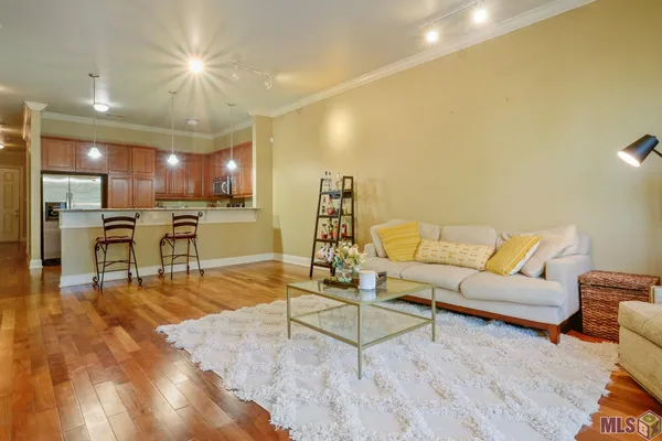 $1,850 | 3390 Nicholson Drive, Unit C305, Baton Rouge, LA 70802