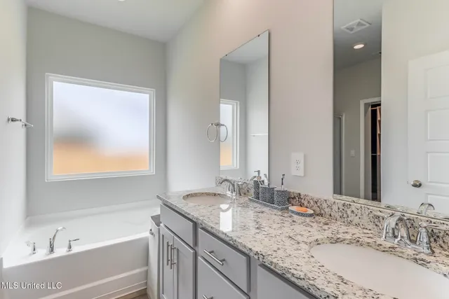 $2,100 | 17762 Kelso Drive, D'Iberville, MS 39540