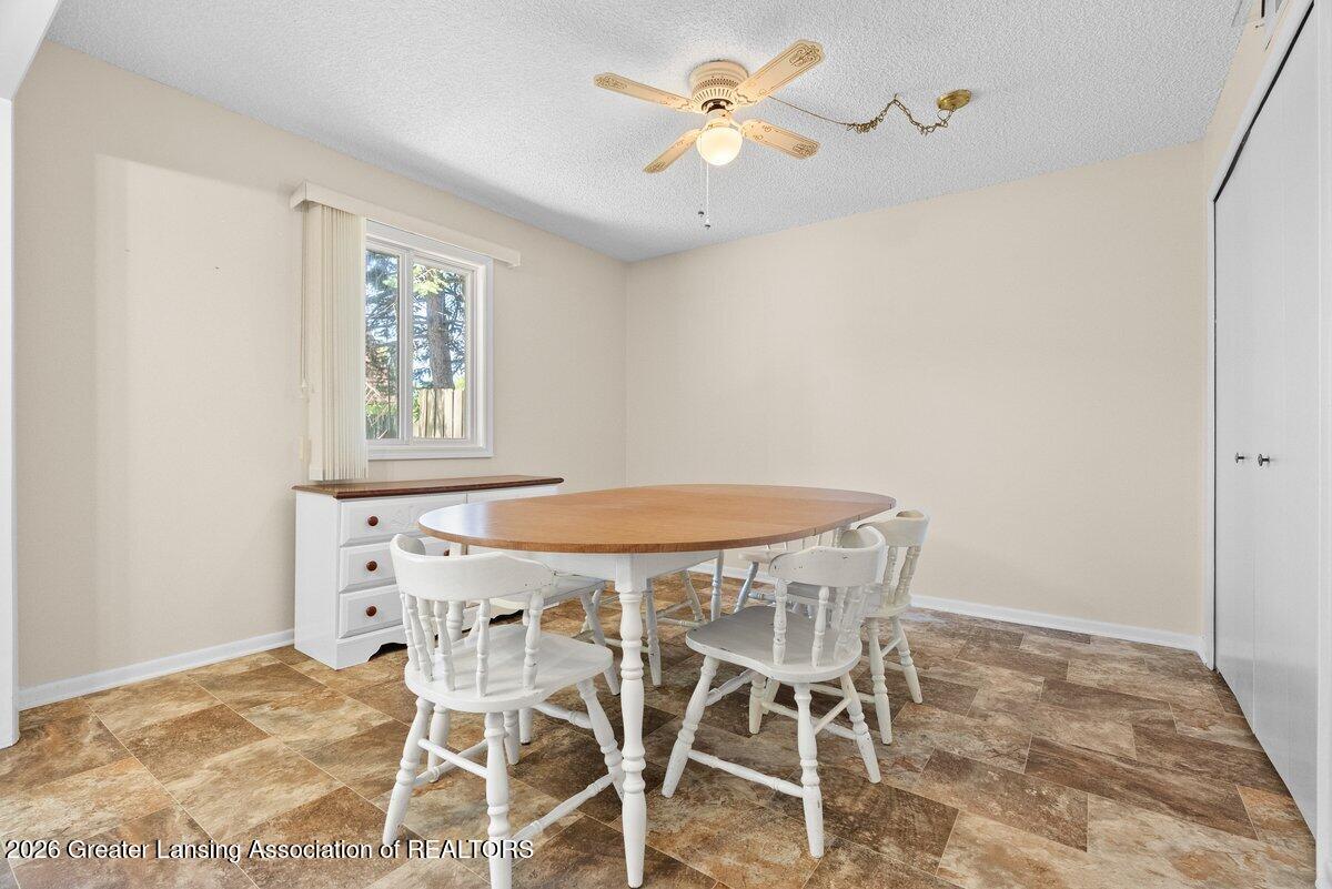 4717 Gull Road, Unit 38 Lansing, MI 48917 - Photo 4 of 10 Media Jett - 03