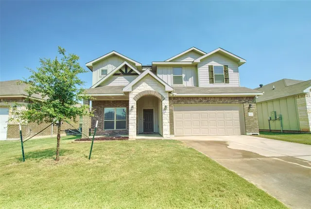 $399,900 | 11229 Solar Street, Lorena, TX 76655